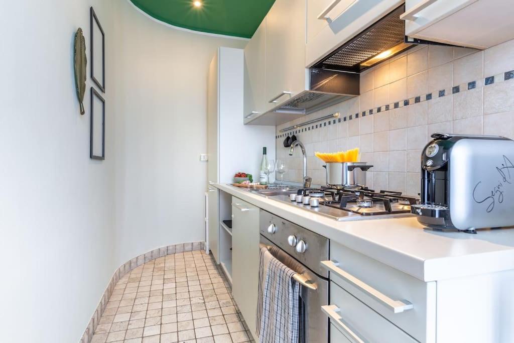 Sterlizia-Loft Elegante-In Centro A Piedi Apartment Siena Luaran gambar